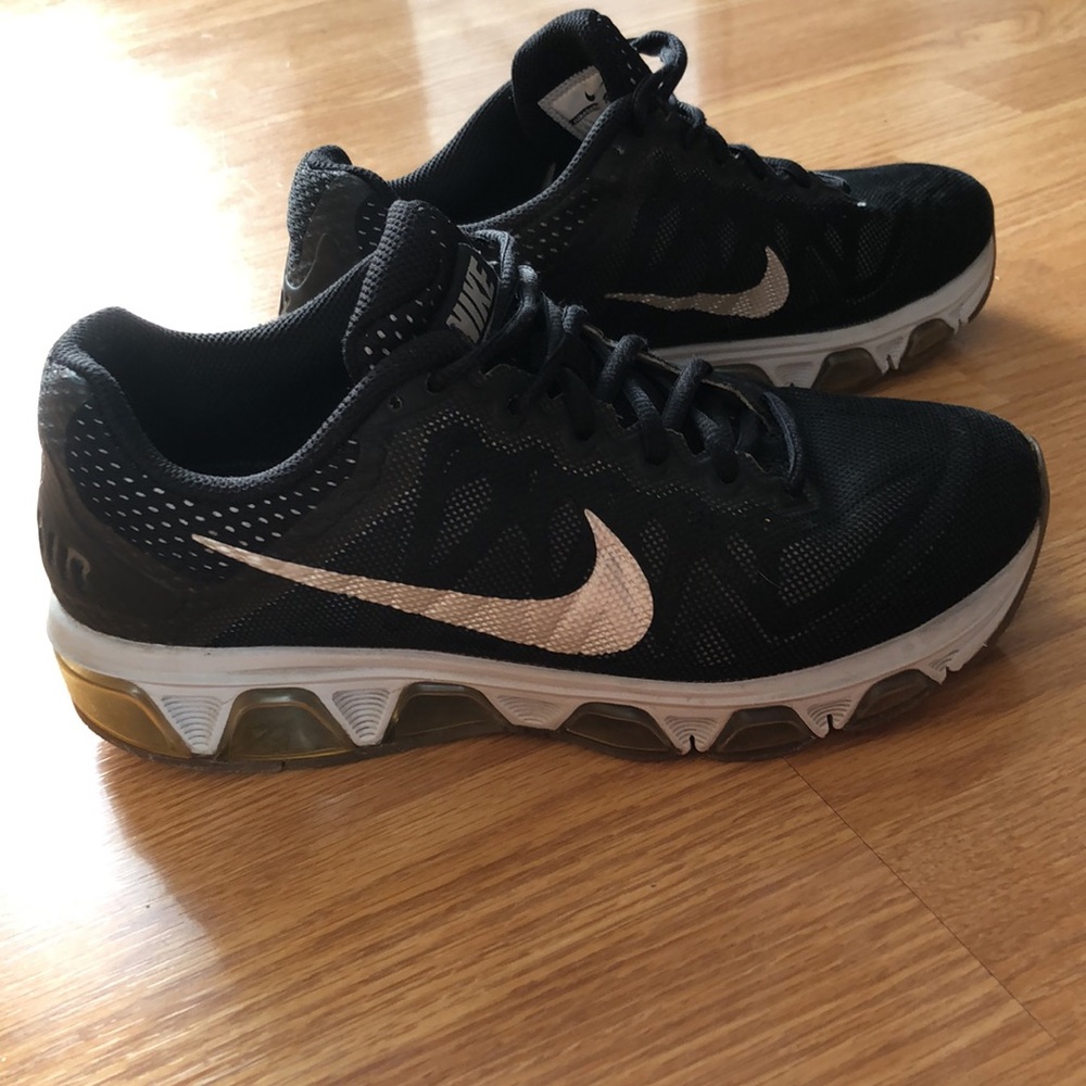 Nike | Tailwind 7
